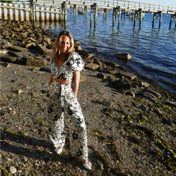 Meet your Posher, Haley - Picture 2 of 6